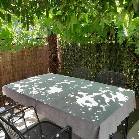 Maja Garden Apartamento